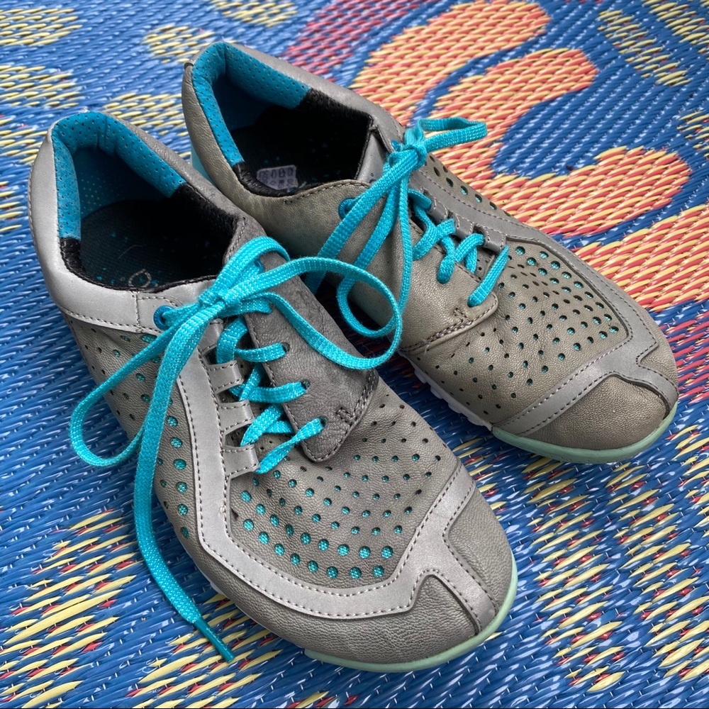 Skora Core Minimal Running Shoes